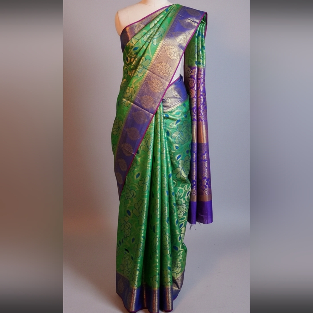 NEXT TO NEW REAL TISSUE & ZARI KANJIVARAM . A STATEMENT PIECE
